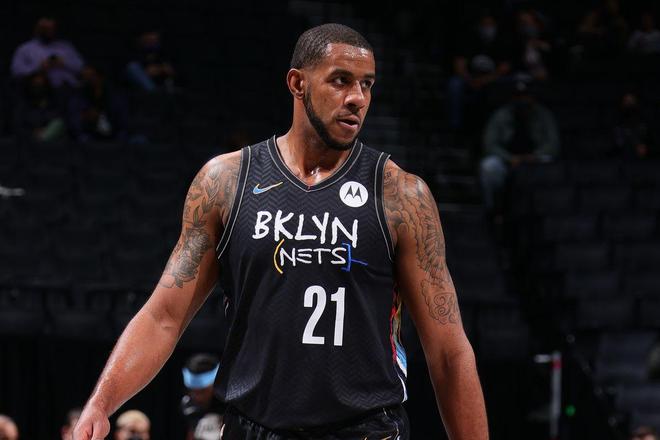 德罗赞仍然 德罗赞仍然